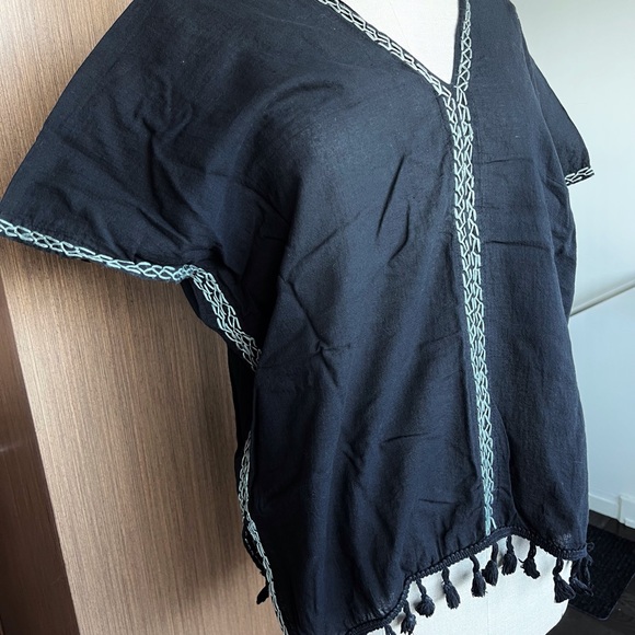 Handmade & embroidered MEXICAN top - NWOT - Picture 4 of 7